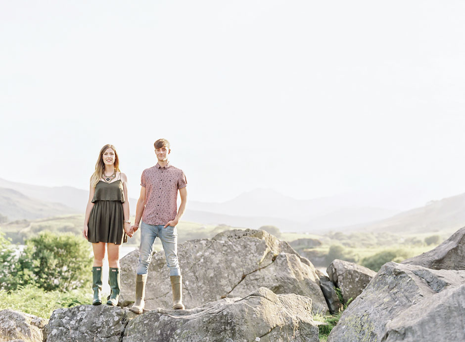 A couple portrait with a view of Snowdonia mountains